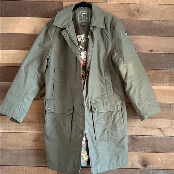 Ariat Jackets & Blazers - Ariat NWOT cloverfield coat! The color is called earth!